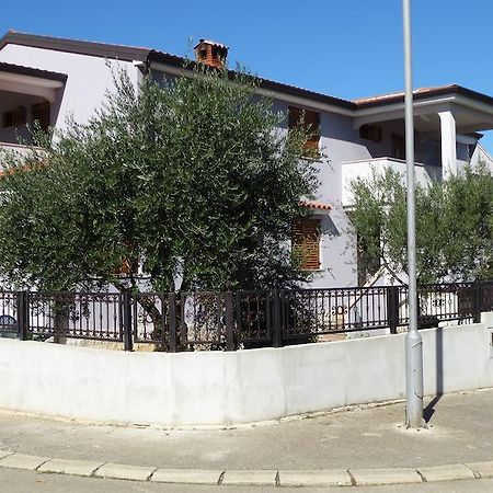 Apartments Libera Poreč Buitenkant foto
